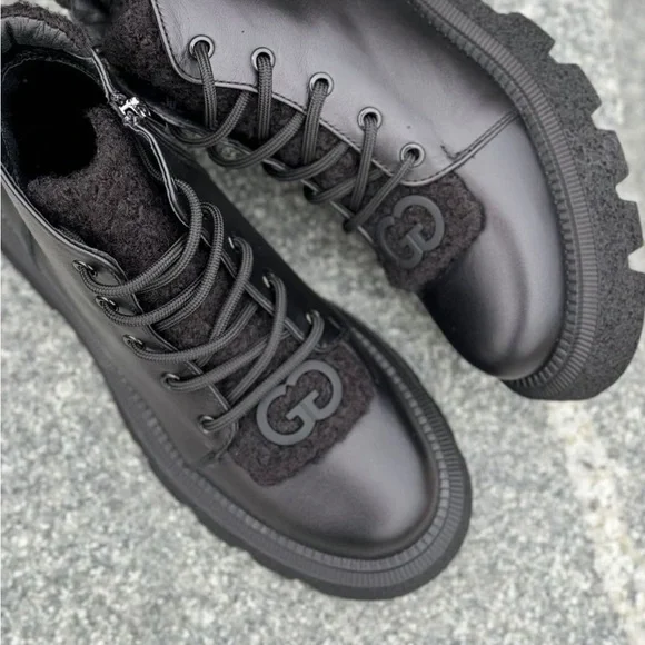 Leather boots - Picture 3 of 6